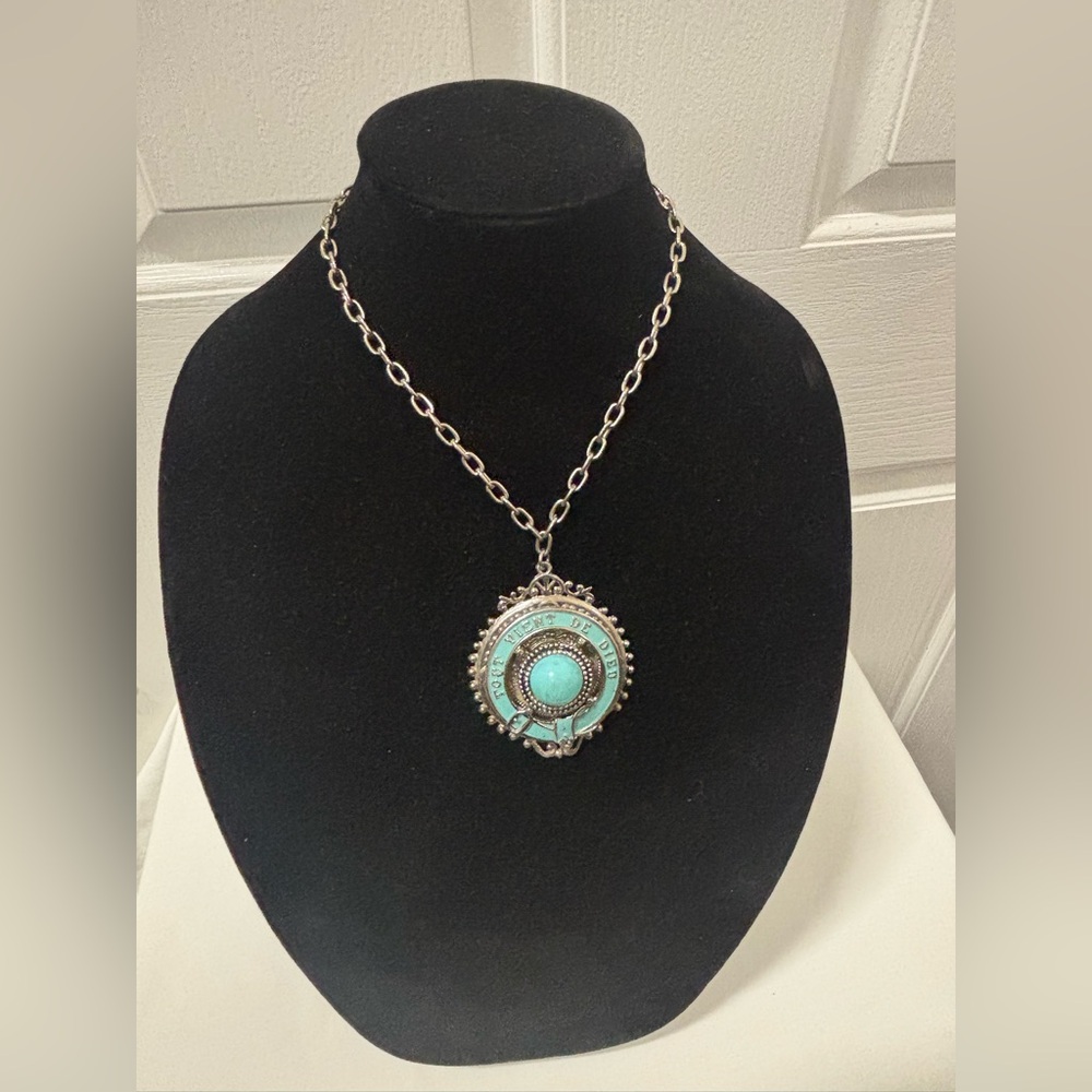 1970s Statement Necklace Silver Tone Medallion Tout Vient de Dieu Pendant